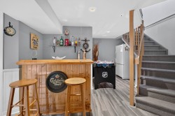Bar - 