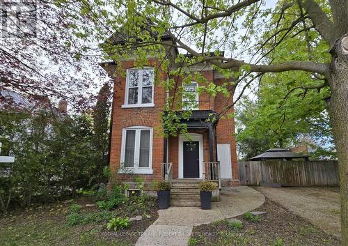 11 MAPLE STREET W  Aylmer, ON N5H 1B8