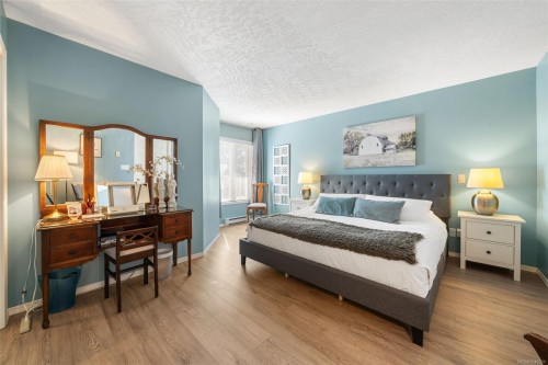 #310-9650 First St, Sidney, BC - Indoor Photo Showing Bedroom