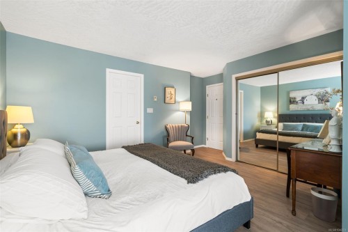#310-9650 First St, Sidney, BC - Indoor Photo Showing Bedroom