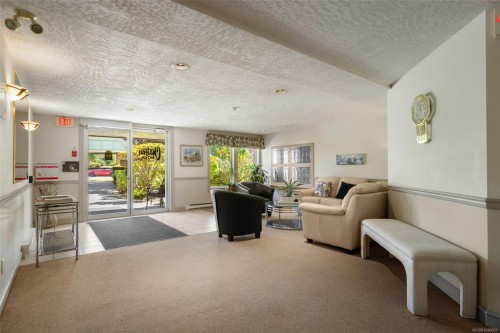 #310-9650 First St, Sidney, BC - Indoor