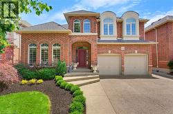 141 FALCONRIDGE Drive  Kitchener, ON N2K 4J9
