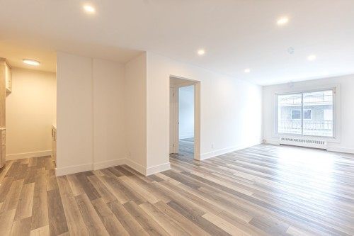 Salon - 306-10705 Av. Vianney, Montréal (Ahuntsic-Cartierville), QC - Indoor Photo Showing Other Room