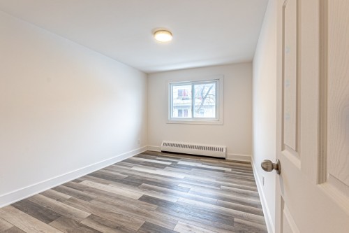 Chambre à coucher - 306-10705 Av. Vianney, Montréal (Ahuntsic-Cartierville), QC - Indoor Photo Showing Other Room