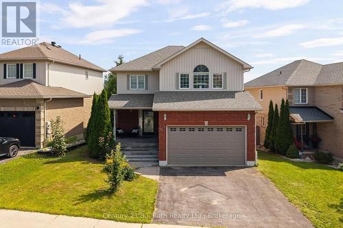 33 VANESSA DRIVE  Orillia, ON L3V 7Y8