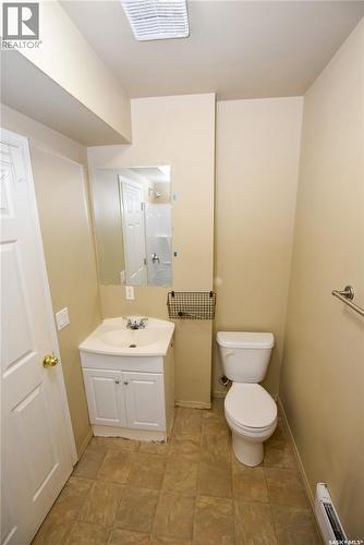106 Geary Crescent, Saskatoon, SK - Indoor Photo Showing Bathroom