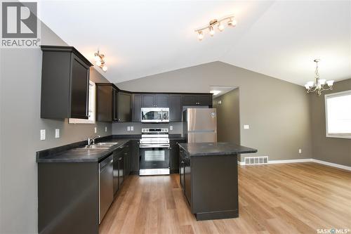 106 Geary Crescent, Saskatoon, SK - Indoor Photo Showing Kitchen With Double Sink
