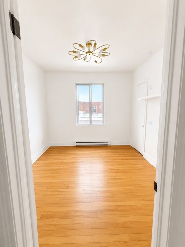 Chambre à coucher - 4-6255 Rue Beaulieu, Montréal (Le Sud-Ouest), QC - Indoor Photo Showing Other Room