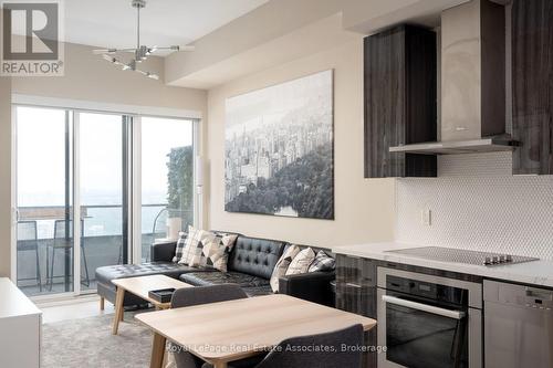 Living Room - 6104 - 30 Shore Breeze Drive, Toronto, ON - Indoor