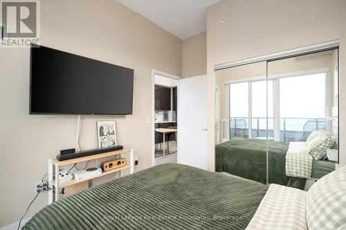 Bedroom - 6104 - 30 Shore Breeze Drive, Toronto, ON - Indoor Photo Showing Bedroom