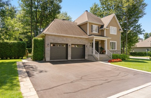 251 Rue De La Seigneurie — photo 1