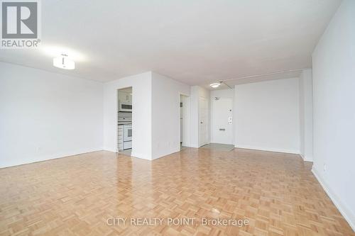 410 - 6200 BATHURST STREET , Toronto, Ontario M2R 2A3 3