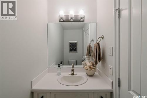 400 Stone Terrace, Martensville, SK - Indoor Photo Showing Bathroom