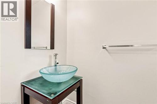 1 Perthshire Court, Hamilton, ON - Indoor