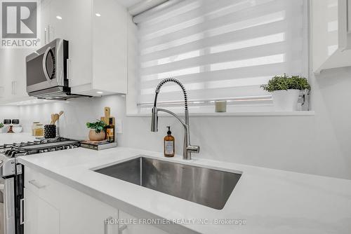 61 Sundial Crescent, Toronto, ON - Indoor Photo Showing Kitchen