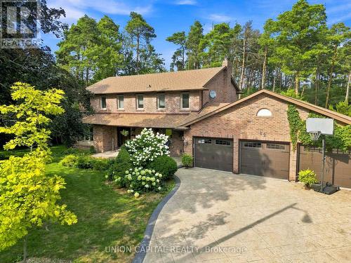 22 CYNTHIA CRESCENT  Richmond Hill, ON L4E 2P8