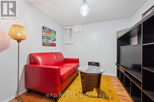 16 - 383 Edinburgh Road S, Guelph (Dovercliffe Park/Old University), ON 
