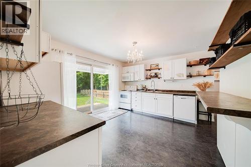 485 Prince, Windsor, ON - Indoor Photo Showing Kitchen