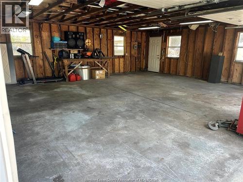 485 Prince, Windsor, ON - Indoor Photo Showing Garage