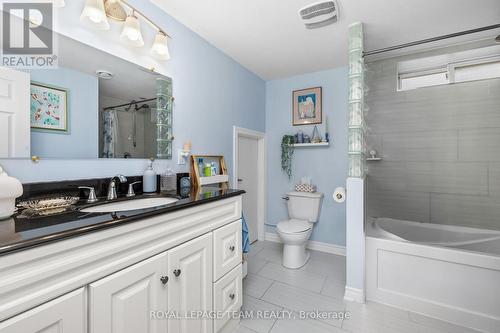2349 Edwin Crescent, Ottawa, ON - Indoor Photo Showing Bathroom