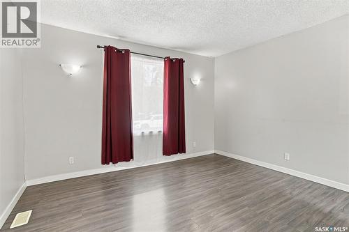 1539 B Avenue N, Saskatoon, SK - Indoor Photo Showing Other Room