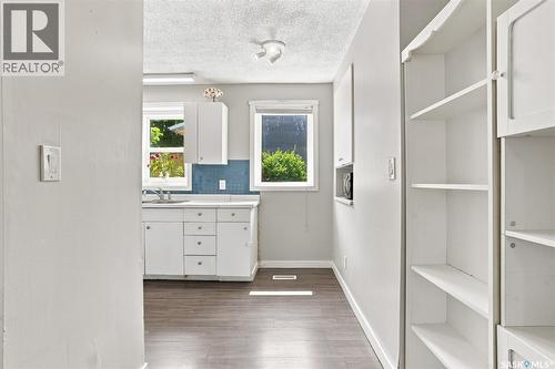 1539 B Avenue N, Saskatoon, SK - Indoor