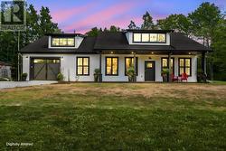33 Rockcliffe Drive  Enfield, NS B2T 1E2