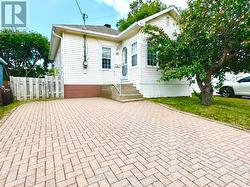 30 FERN AVENUE  Timmins (Sp - Main Area), ON P0N 1H0