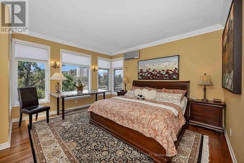 69 Echo Drive, Ottawa, ON - Indoor Photo Showing Bedroom