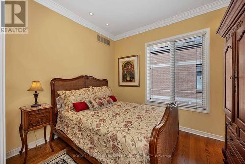 69 Echo Drive, Ottawa, ON - Indoor Photo Showing Bedroom