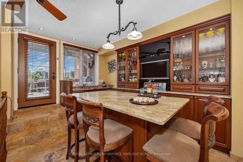 69 Echo Drive, Ottawa, ON - Indoor Photo Showing Dining Room