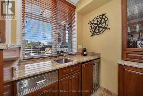 69 Echo Drive, Ottawa, ON - Indoor