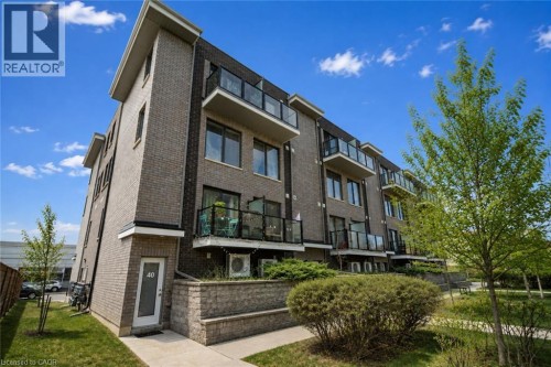 2059 Weston Road Unit# 40, Toronto, ON - Outdoor