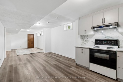 4480 Haydock Park Drive, Mississauga, ON - Indoor Photo Showing Kitchen
