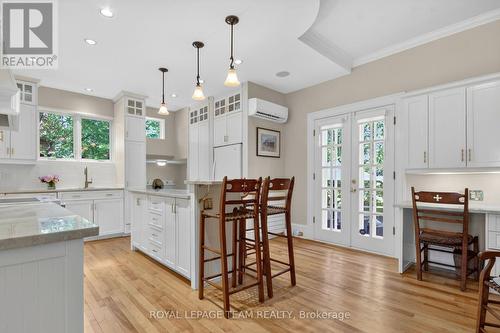 475 Kenwood Avenue, Ottawa, ON - Indoor Photo Showing Kitchen