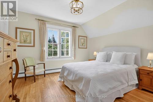 475 Kenwood Avenue, Ottawa, ON - Indoor Photo Showing Bedroom