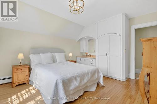 475 Kenwood Avenue, Ottawa, ON - Indoor Photo Showing Bedroom