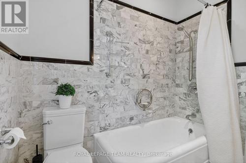 475 Kenwood Avenue, Ottawa, ON - Indoor Photo Showing Bathroom