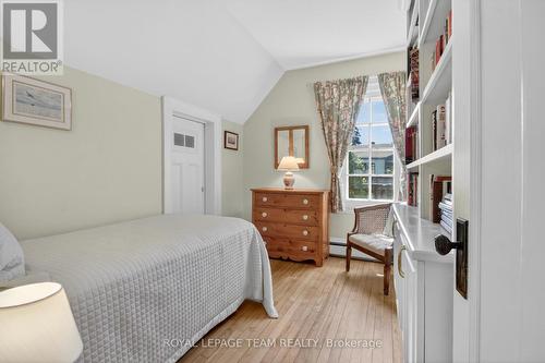 475 Kenwood Avenue, Ottawa, ON - Indoor Photo Showing Bedroom
