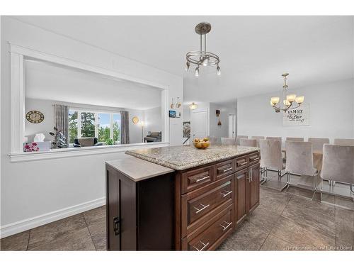 81 Queensway Dr, Moncton, NB 