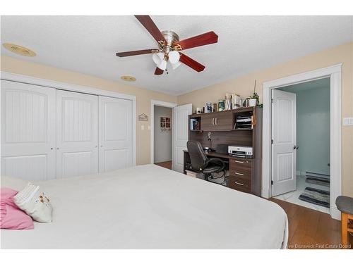 81 Queensway Dr, Moncton, NB 