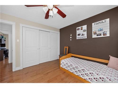 81 Queensway Dr, Moncton, NB 
