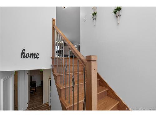 81 Queensway Dr, Moncton, NB 
