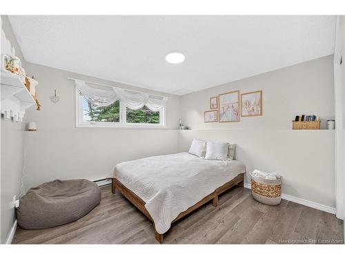 81 Queensway Dr, Moncton, NB 