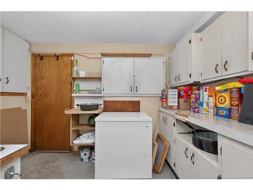 81 Queensway Dr, Moncton, NB 