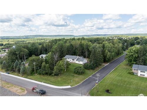 81 Queensway Dr, Moncton, NB 