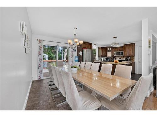 81 Queensway Dr, Moncton, NB 
