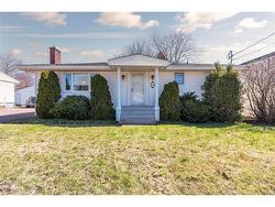 21 Mount Royal BLVD  Moncton, NB E1E 2T9