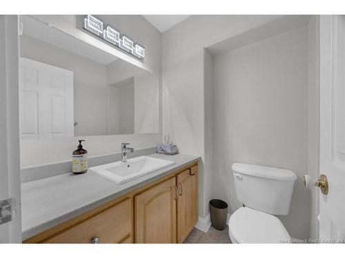 8 Devonayer Crt, Rothesay, NB 