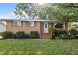 46 Ayer AVE  Moncton, NB E1C 8G8